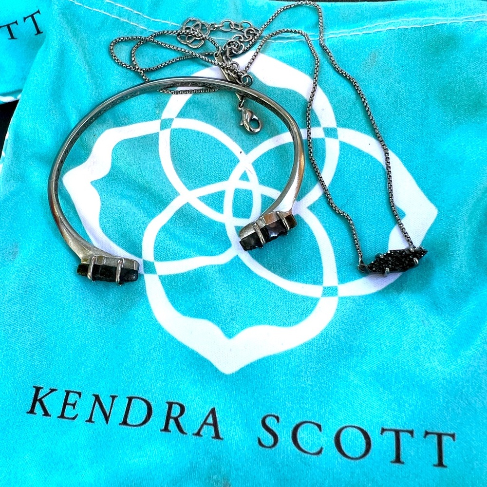 Kendra Scott Necklace and Bracelet set